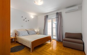 1 bedroom, free WiFi, bed sheets - Cozy apartment in Porec with WiFi (Porec)