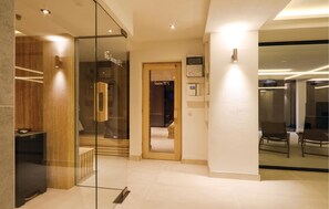 المنشأة من الداخل