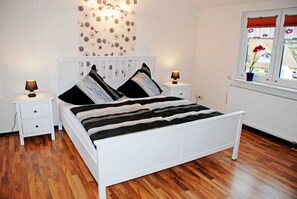 2 bedrooms, travel crib, WiFi, bed sheets