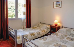 2 chambres, lit parapluie, Wi-Fi gratuit, draps fournis