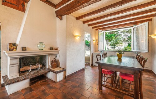 Stunning home in Les Moutiers En Retz