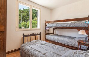 2 chambres, lit parapluie