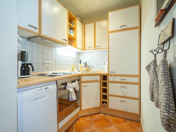 Frigorifero, forno, lavastoviglie, macchina per tè/caffè