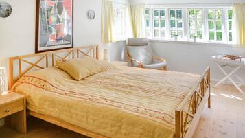 2 bedrooms, free WiFi