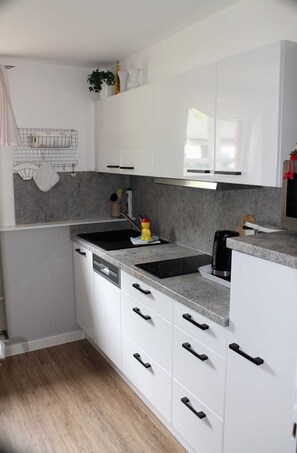 Refrigerador, microondas y lavavajillas 