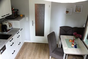 Refrigerador, microondas y lavavajillas