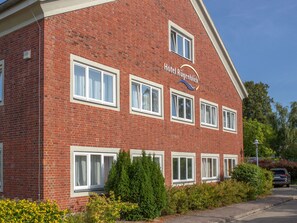 Unclassified image, 5 of 13, button