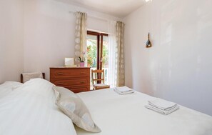 2 habitaciones, wifi gratis y ropa de cama 