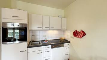Frigorifero, forno, lavastoviglie, macchina per tè/caffè