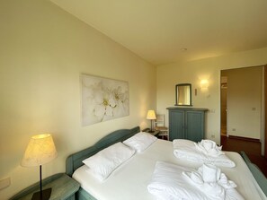 3 bedrooms, WiFi - Haus Undine Apt 11 with balcony -. Catering Undine (Göhren)