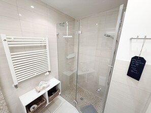 Ducha, secador de pelo