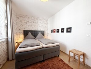 2 chambres, bureau, fer et planche à repasser, Wi-Fi