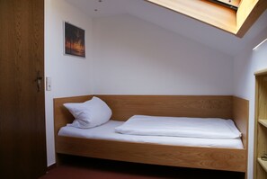 4 Schlafzimmer, WLAN, Bettwäsche