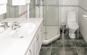 Bathtub