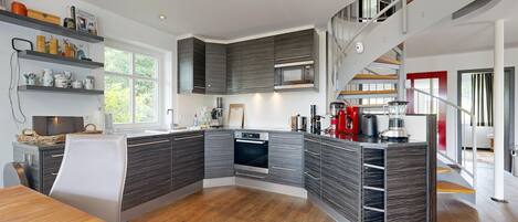 Fridge, microwave, oven, dishwasher