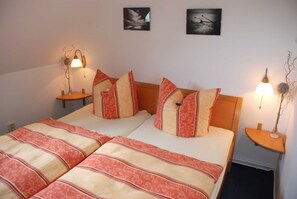 3 Schlafzimmer, Reisekinderbett, WLAN, Bettwäsche
