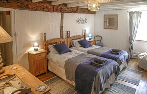 6 quartos, berço de viagem, Wi-Fi de cortesia, roupa de cama
