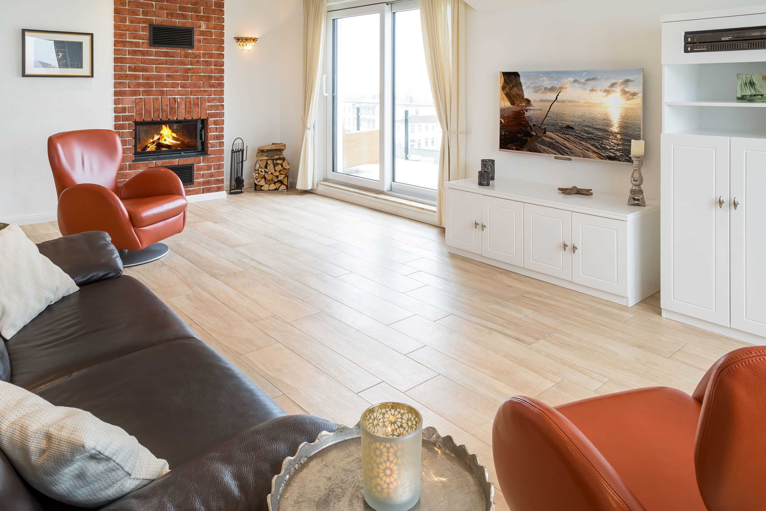 Flachbildfernseher, Kamin