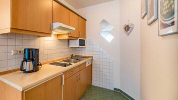 Fridge, microwave, dishwasher