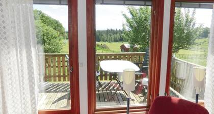 Stunning home in Landsbro with kitchen