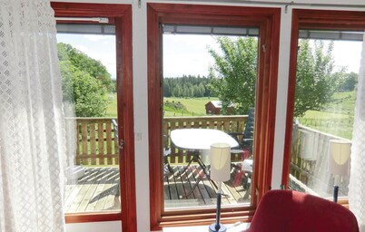 Stunning home in Landsbro with kitchen