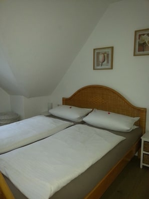 2 chambres, lit de bébé portatif, Wi-Fi