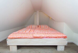 Unclassified image, 2 of 12, button