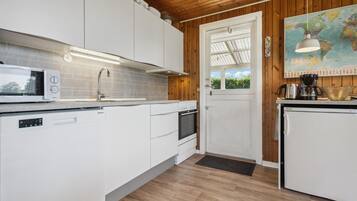 Kühlschrank, Herdplatte, Geschirrspüler