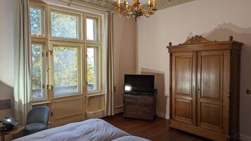 2 Schlafzimmer, Zimmersafe, Reisekinderbett, WLAN