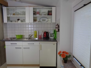 Kühlschrank, Mikrowelle