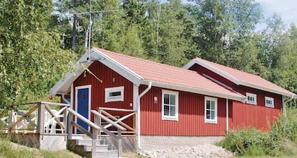 Cozy home in Henån with kitchen