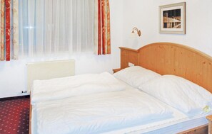 2 Schlafzimmer, Reisekinderbett, Internetzugang