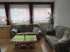 Unclassified image, 4 of 16, button - Haus Bergfried, Germany (Walkenried)