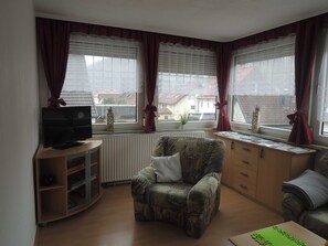 Unclassified image, 5 of 16, button - Haus Bergfried, Germany (Walkenried)