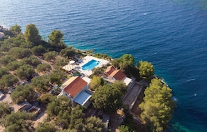 Exterior - Cozy home in Poplat with WiFi (Poplat)