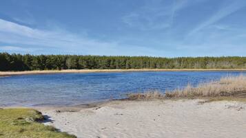 Plage à proximité, pêche sur place
