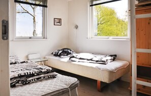 2 bedrooms, free WiFi