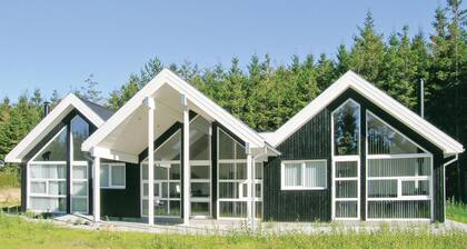 4 bedroom stunning home in Sindal