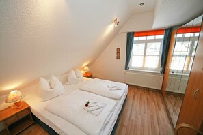 2 Schlafzimmer, Reisekinderbett, WLAN