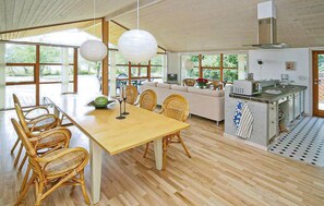 Dining - Amazing home in Dannemare with sauna (Dannemare)