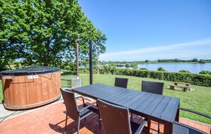 Outdoor dining - Awesome home in Tranekær with sauna (Tranekær)