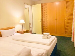 1 Schlafzimmer, Reisekinderbett, WLAN, Bettwäsche