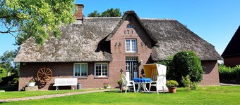 3 værelses sommerhus - stråtækt hus Martensen