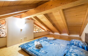 3 bedrooms, in-room safe, travel crib, free WiFi