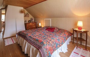 3 Schlafzimmer, Reisekinderbett