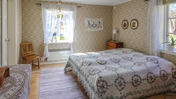 3 chambres, lit parapluie