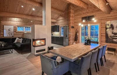 Beautiful home in Sjusjøen with sauna