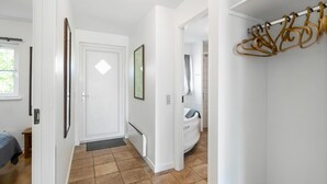 3 室のベッドルーム、旅行用ベビーベッド、WiFi (無料)