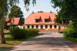 Esterni