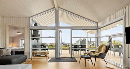 Beautiful home in Rønde with kitchen